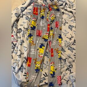 Men's Minion Pajama Bottoms - Gray and Yellow